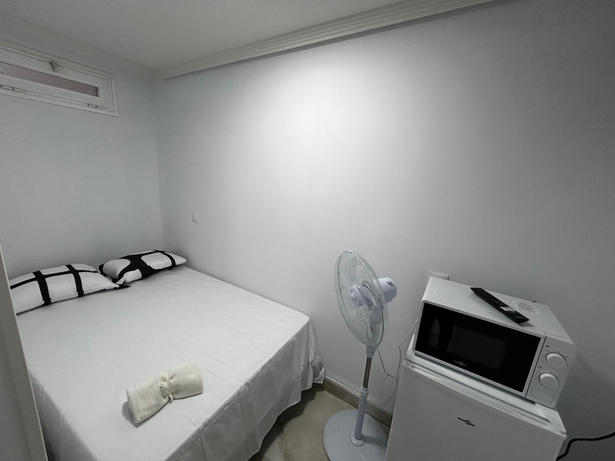 Habitaciones Doble Con Bano Privado En El Centro De Madrid Exterior photo