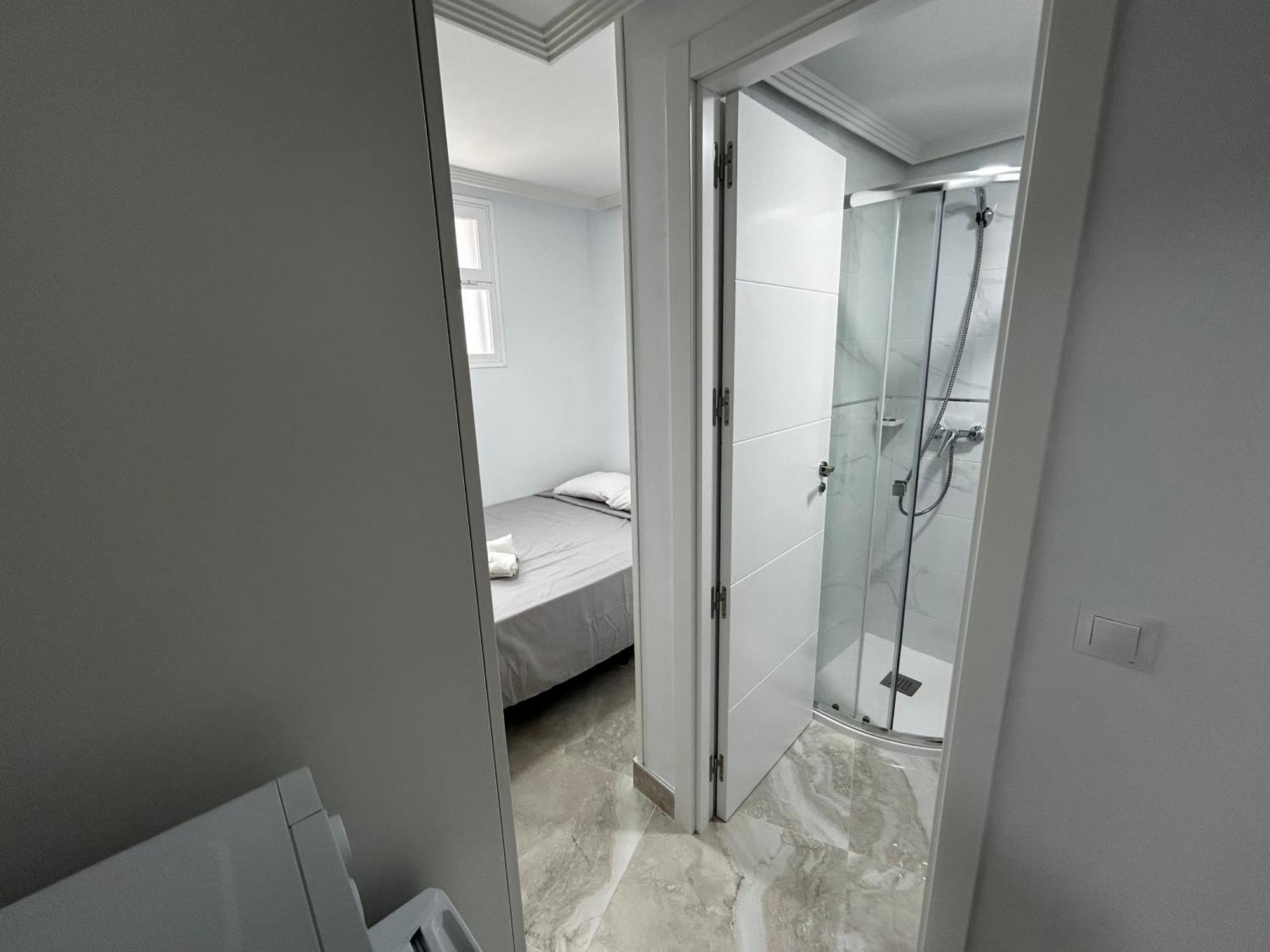 Habitaciones Doble Con Bano Privado En El Centro De Madrid Exterior photo