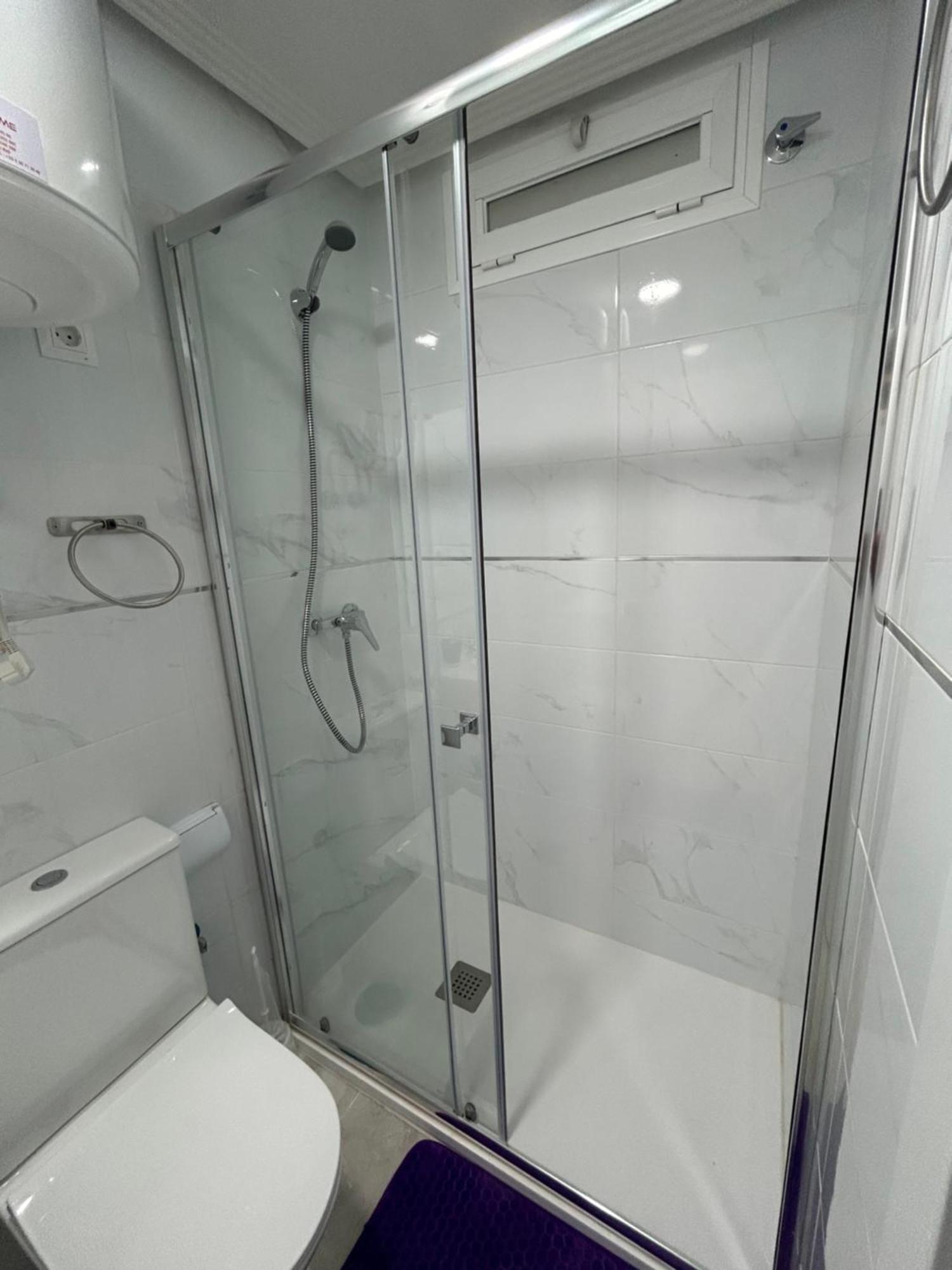 Habitaciones Doble Con Bano Privado En El Centro De Madrid Exterior photo