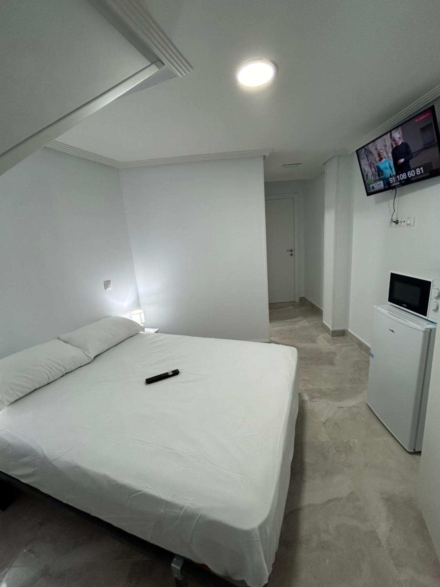 Habitaciones Doble Con Bano Privado En El Centro De Madrid Exterior photo